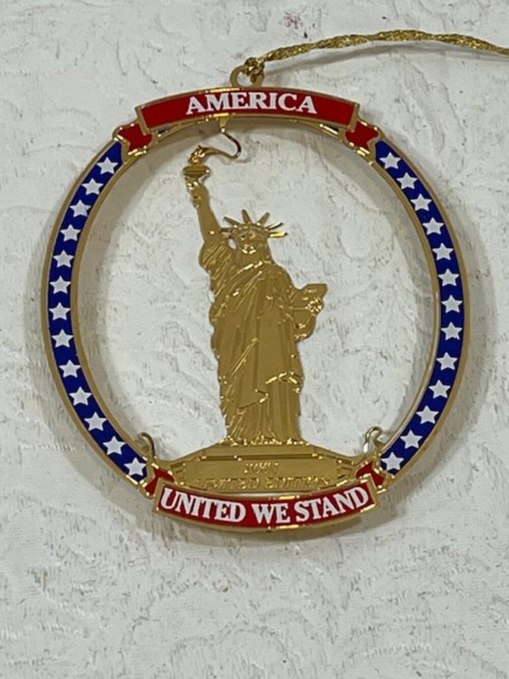 Oval 2001 Statue of Liberty America United We Stand Christmas Metal Ornament 3"